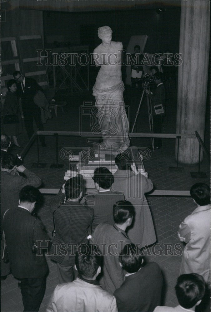 Press Photo Venus De Milo on show - KSB68131 - Historic Images