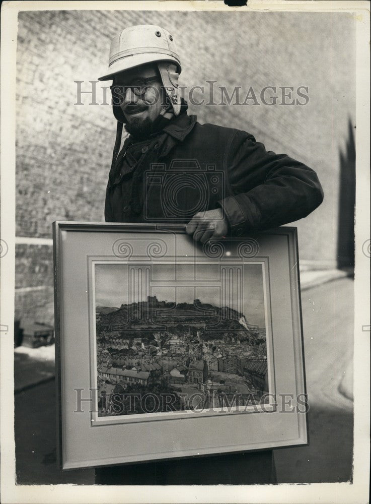 1957, Geoffrey Cardew With Painting Dover Burlington House - Historic Images