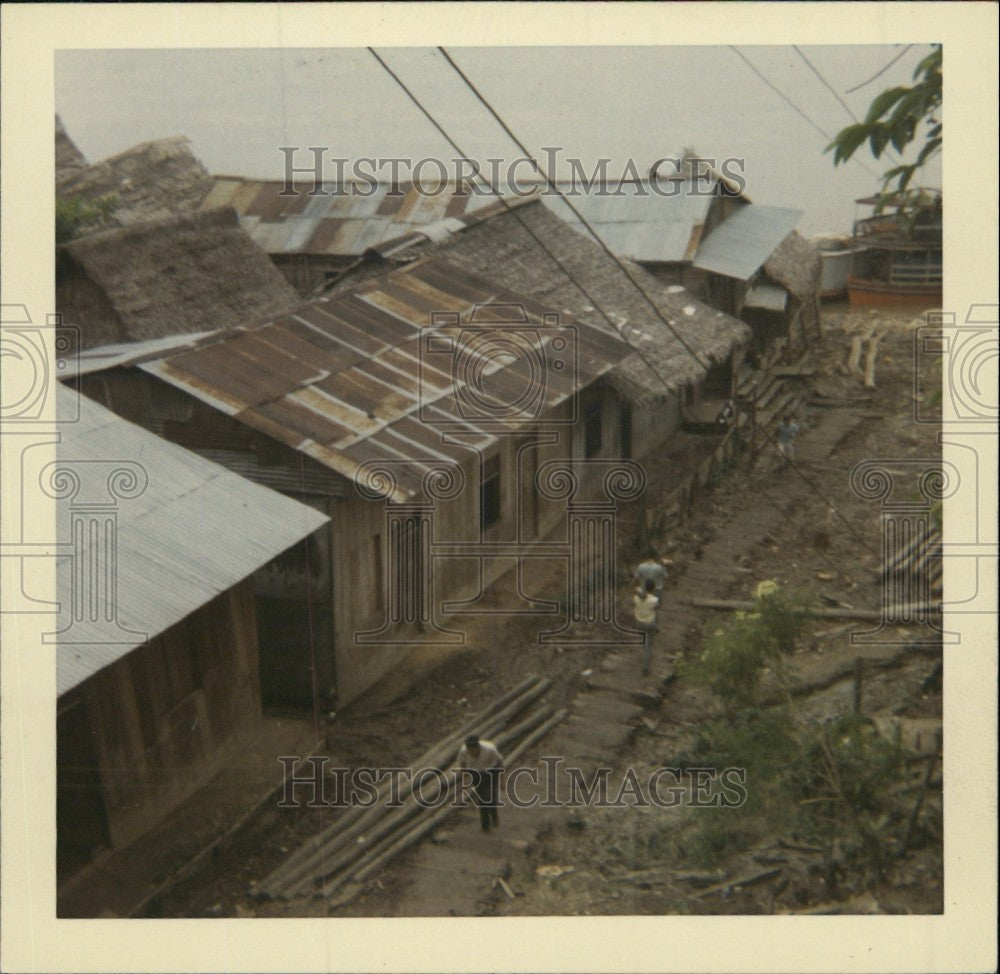 Press Photo buildings around a dock on the Amazon River in Iquitos, Peru - Historic Images