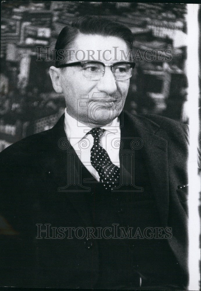 Press Photo Karl Heinz Pepper of Britain's Europe Center - Historic Images
