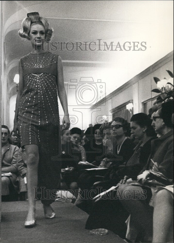 1967, The Spring - Summer 1967 Collection By Sorelle Fontana - Historic Images