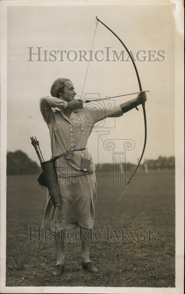 1933 Marion Hillbom/Champion Archer/Sweden - Historic Images