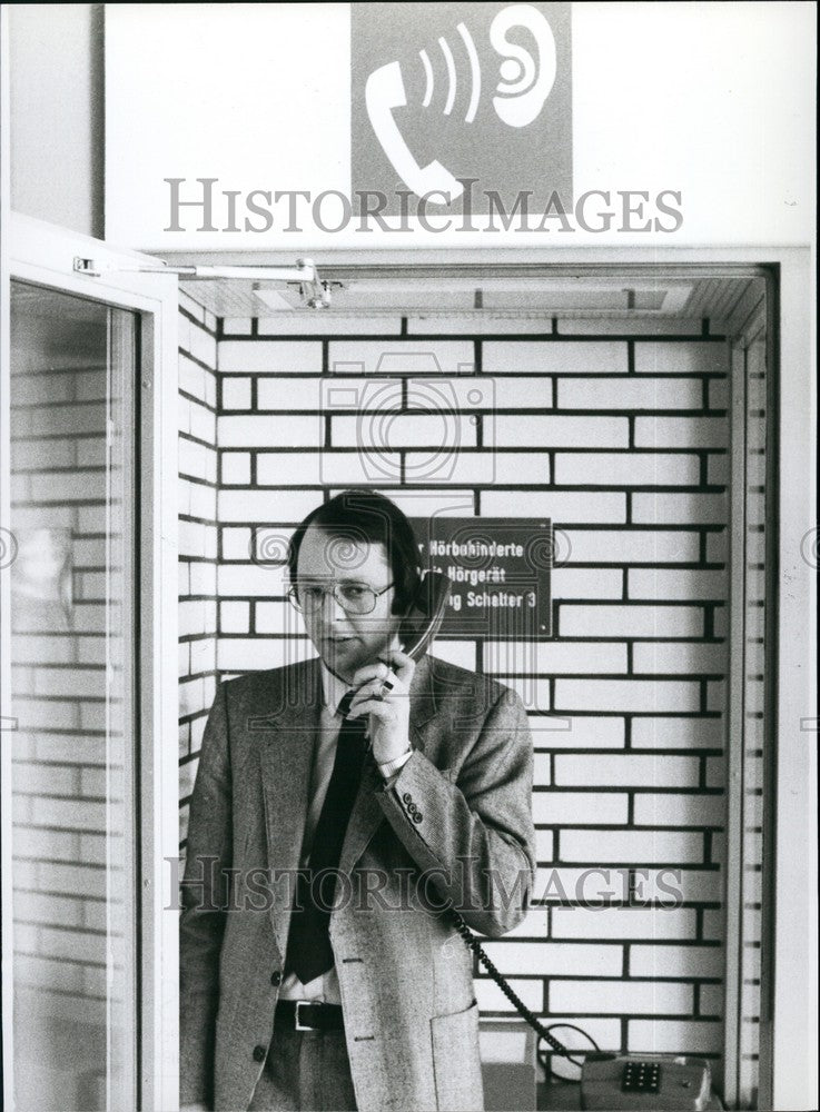 Press Photo First Public Call Box for People who are Hard of Hearing Germany - Historic Images