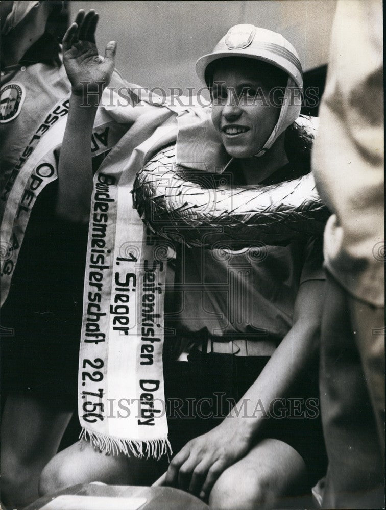 1956 Press Photo Jurgen Biehn of Konigstein/Taunu Wins Soap Box Derby in Germany-Historic Images