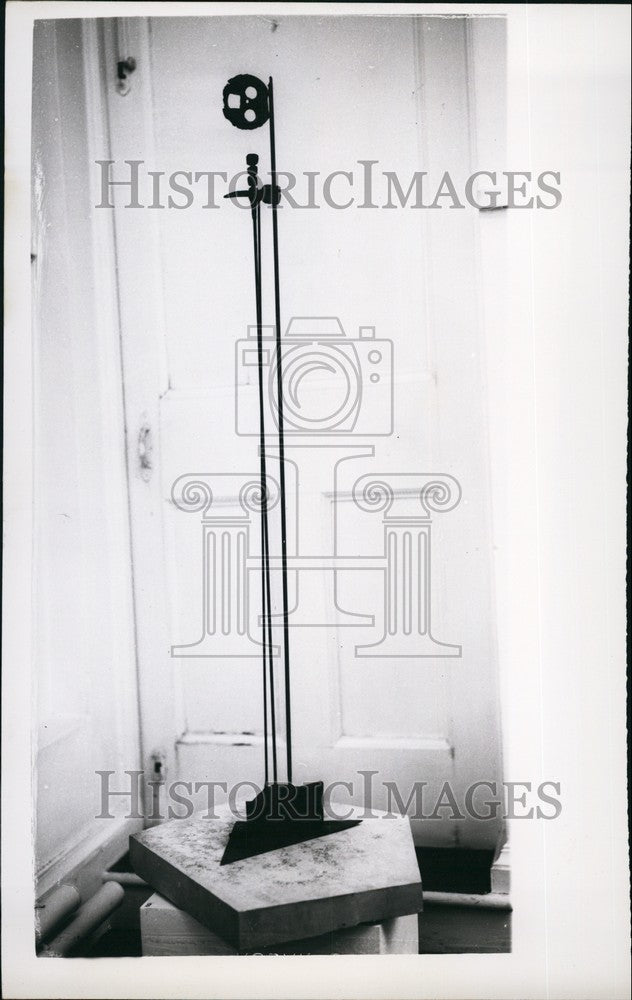 1958 Sculpture by Greek Sculptor Takis on Exhibition Hanover Galler - Historic Images