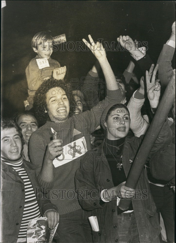 1974 Press Photo People celebrating, wearing OXI emblem - KSB71091-Historic Images