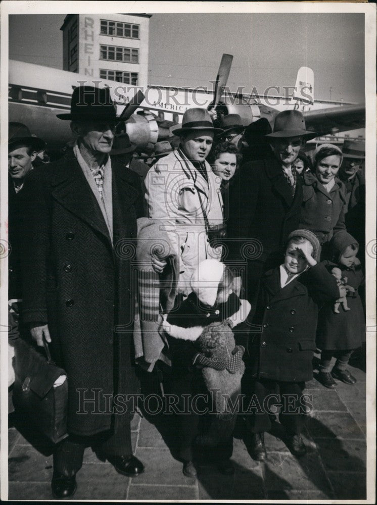 1953 Press Photo Special Plane for Refugees arrive in Frankfurt - KSB71221-Historic Images