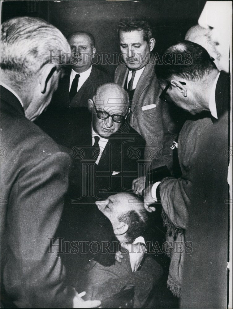 1964 Guests Injured At Buenos Aires Dinner To Former President - Historic Images