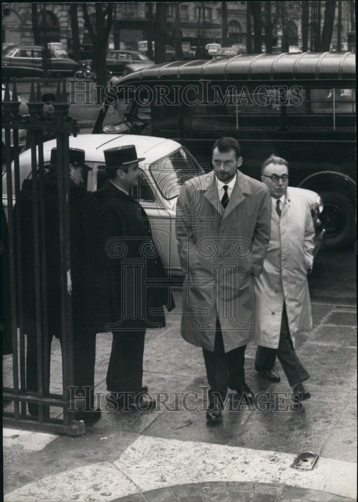 1960 Lagaillarde Barricades Trial Freed - Historic Images