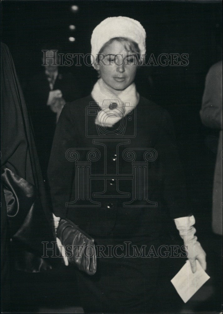 1960 Mrs Elisabeth Lagaillarde wife of Pierre Lagaillarde - Historic Images