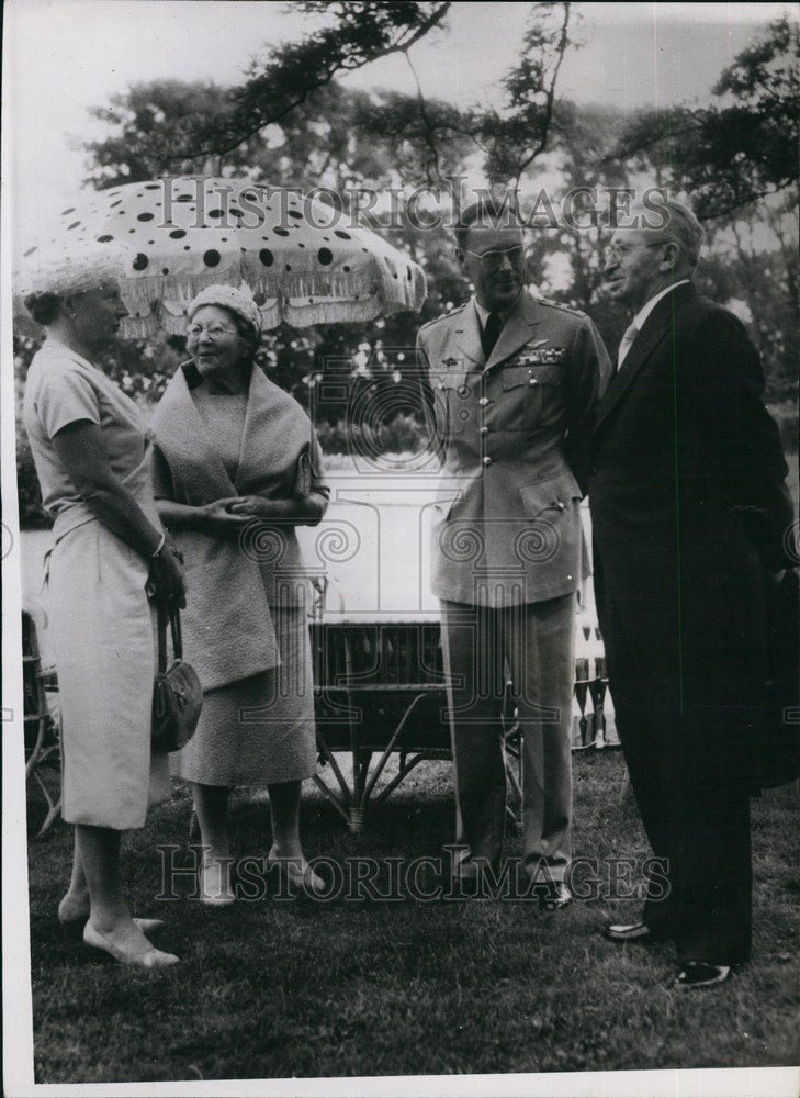 Press Photo Queen Juliana/Prince Bernhard/Holland/President Ben Zwi/Israel - Historic Images