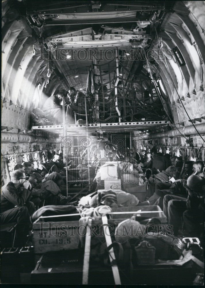 1963 ''Big Lift'' a Herkules during the army transport flight - Historic Images