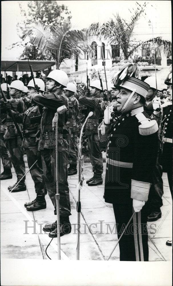 1971 Press Photo Peru Soldier Draftees Taking Their Oath Into Service - Historic Images