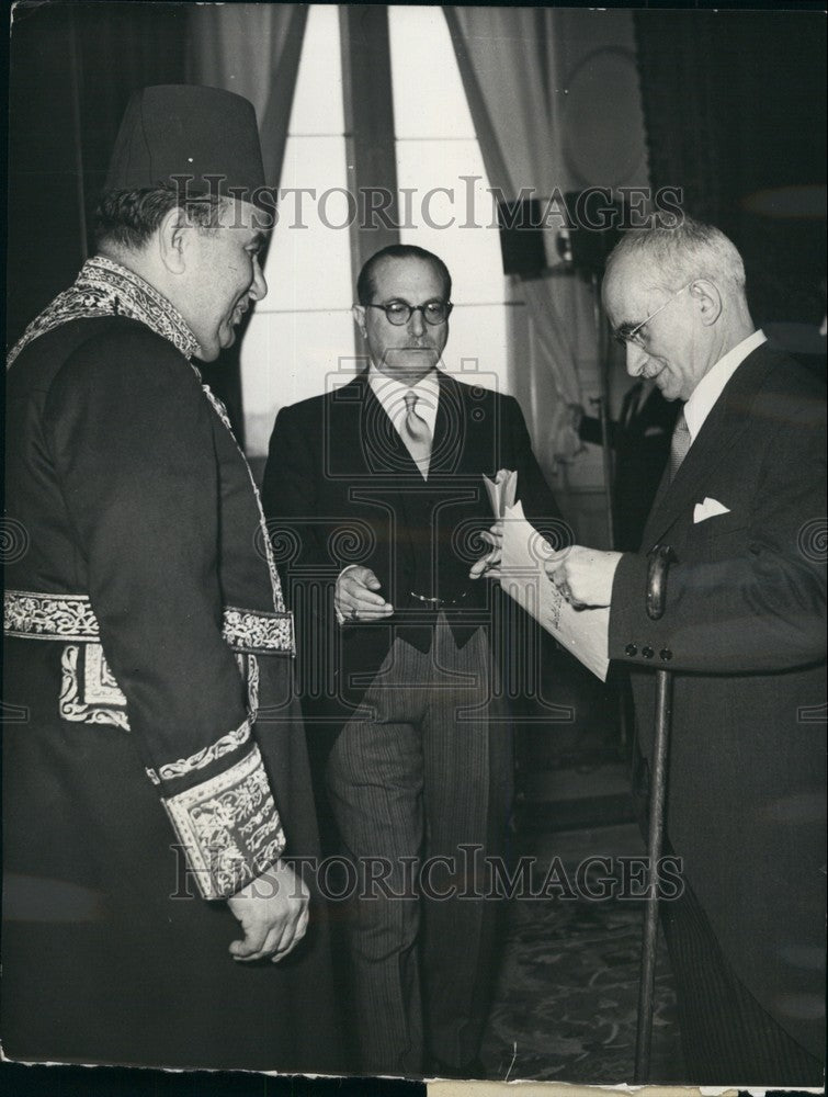 1952 Egypt Amb H.E. Amhed Ramzi &amp; Pres  Luigi Einaudi - Historic Images