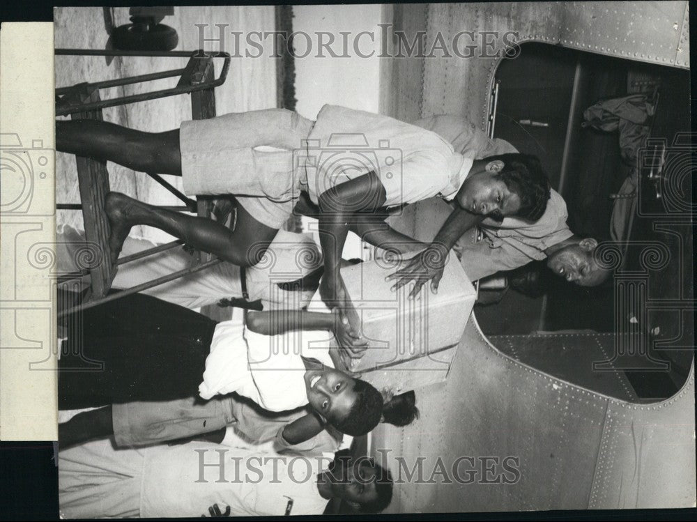 Press Photo Mercy Plane arrives from the USSR - KSB72267-Historic Images