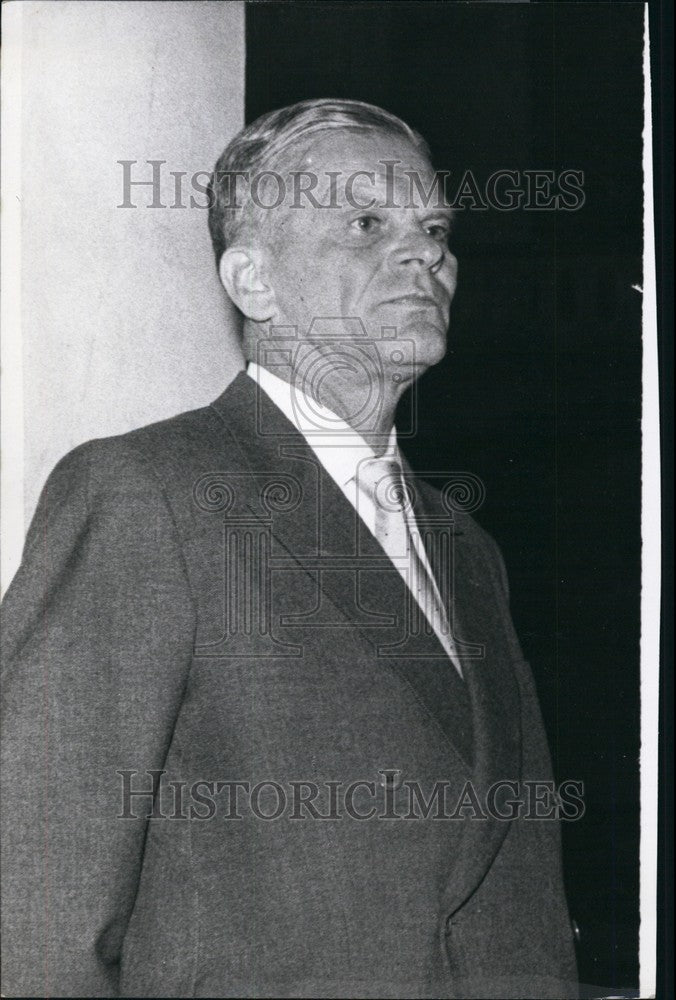 1957 Press Photo Schoerner-Process Officer Sparre Did Not Keep Neisse-River Base - Historic Images