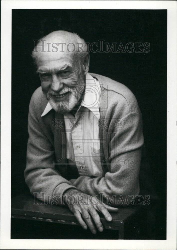 Press Photo Dr Roger Wolcott Sperry, Professor of Psychobiology - KSB72673 - Historic Images