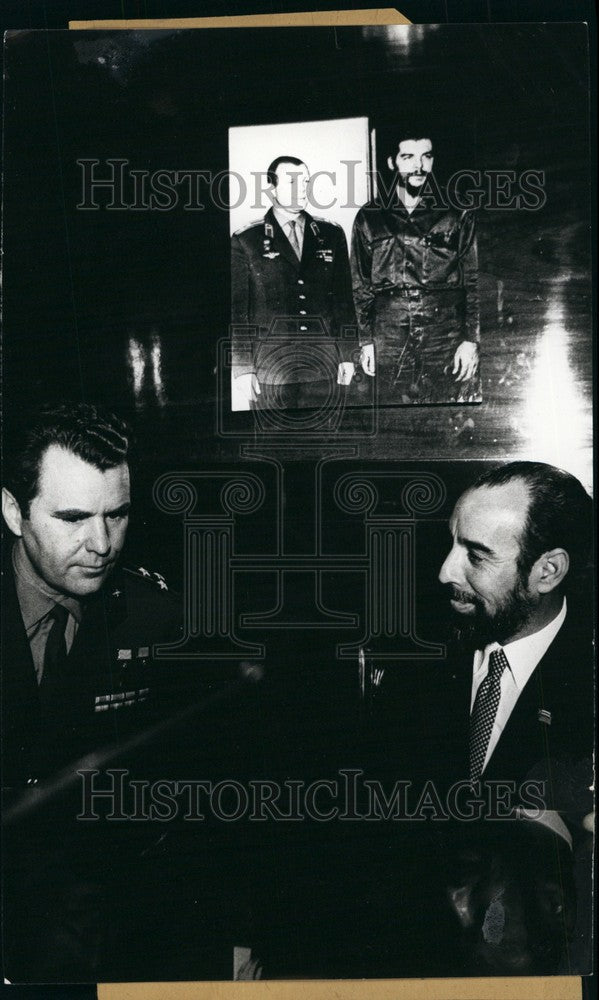 Press Photo Captain Nunez Jimenez, Cosmonaut Shatalov - KSB72743-Historic Images