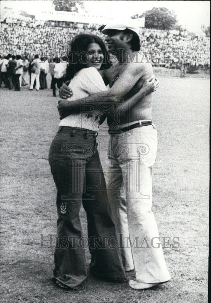 1974, IS Johar, Asha Sachdeva, Indian Film Screen - KSB72895 - Historic Images