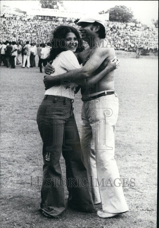 1974, IS Johar, Asha Sachdeva, Indian Film Screen - KSB72895 - Historic Images