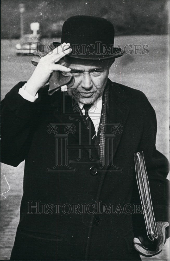 1967, Dutch Minister of Defense PJS de Jong - KSB72897 - Historic Images