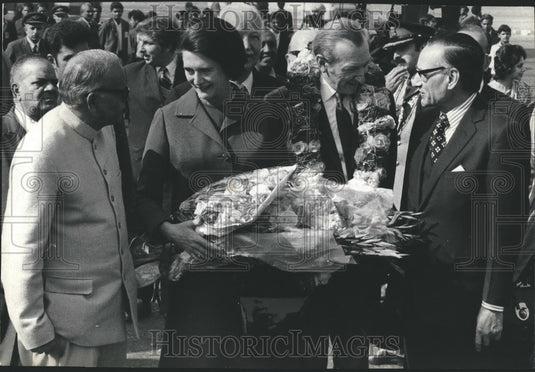 Press Photo Dr. Kurt Waldheim, United Nations Secretary General, Wife, New Delhi - Historic Images