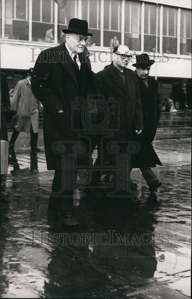 Press Photo John Foster Dulles arrived in Istanbul - KSB73749-Historic Images