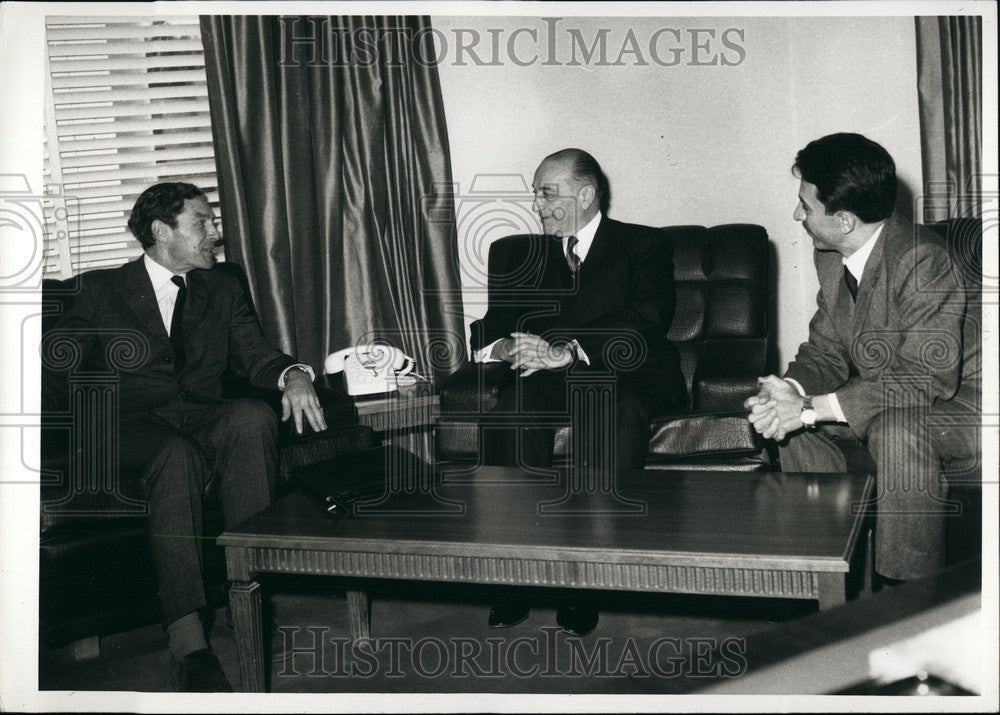 Press Photo Jordan Premier Bahjat Talhouni Michael Adams British Journalist - Historic Images