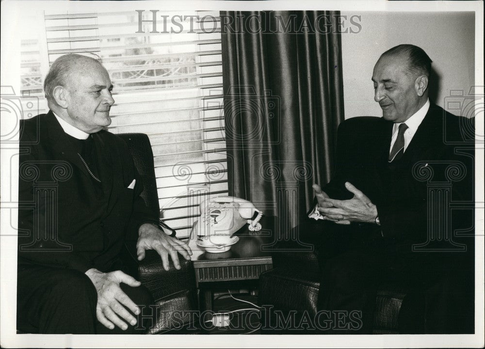1969 Press Photo Jordan PM Bahat Talhouni & Dr. Blake. - KSB73863 - Historic Images