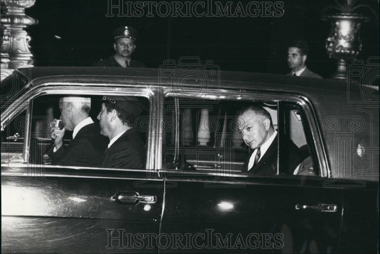 1971 Press Photo Argentina's President had to Resign Leavings-ton - Historic Images