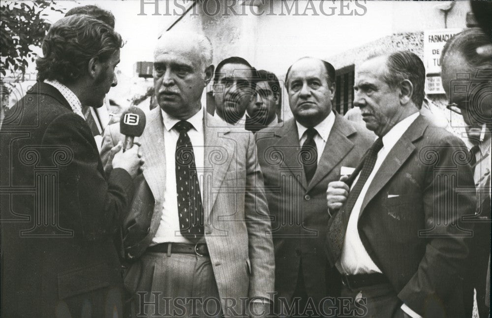 1974 Police Chief of Buenos Aires General Ingiez & Luis Margaride - Historic Images