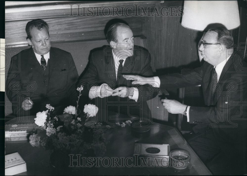 1967 Press Photo Us Vice -President Hubert H-Humphrey, who is in Berlin - Historic Images