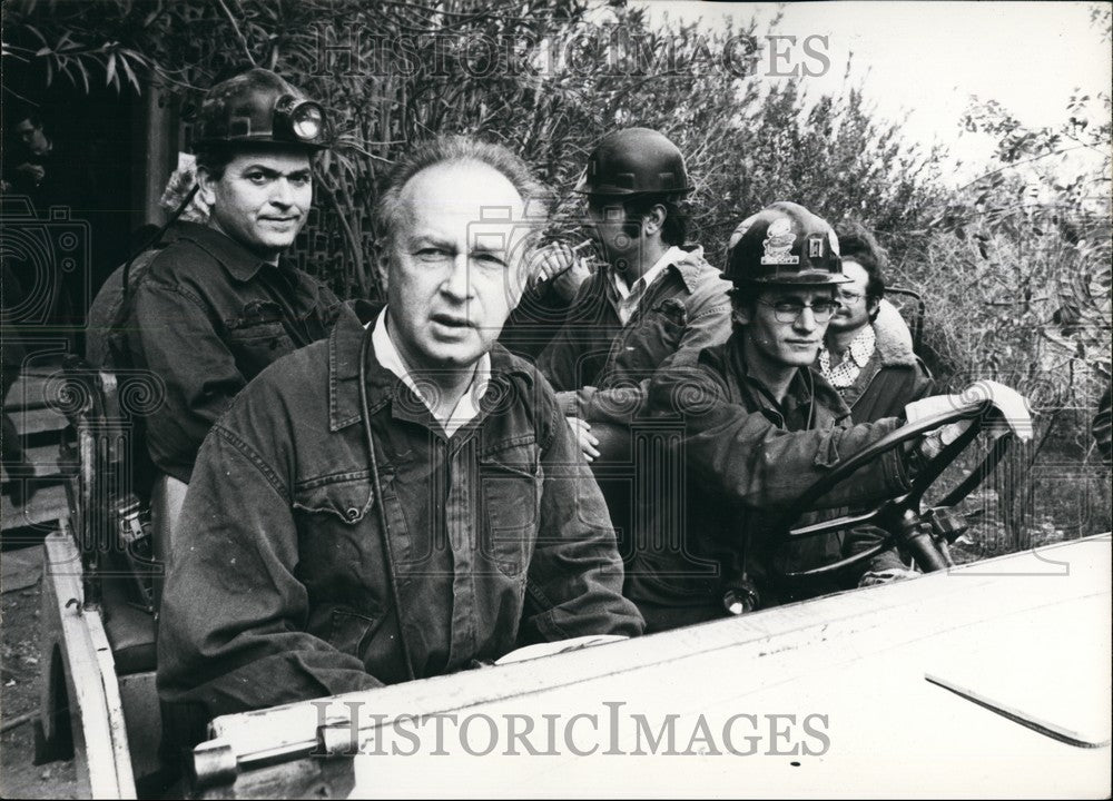 Press Photo Yitak Rabin Israeli Politician Copper Mines Near Eiloth Timna - Historic Images