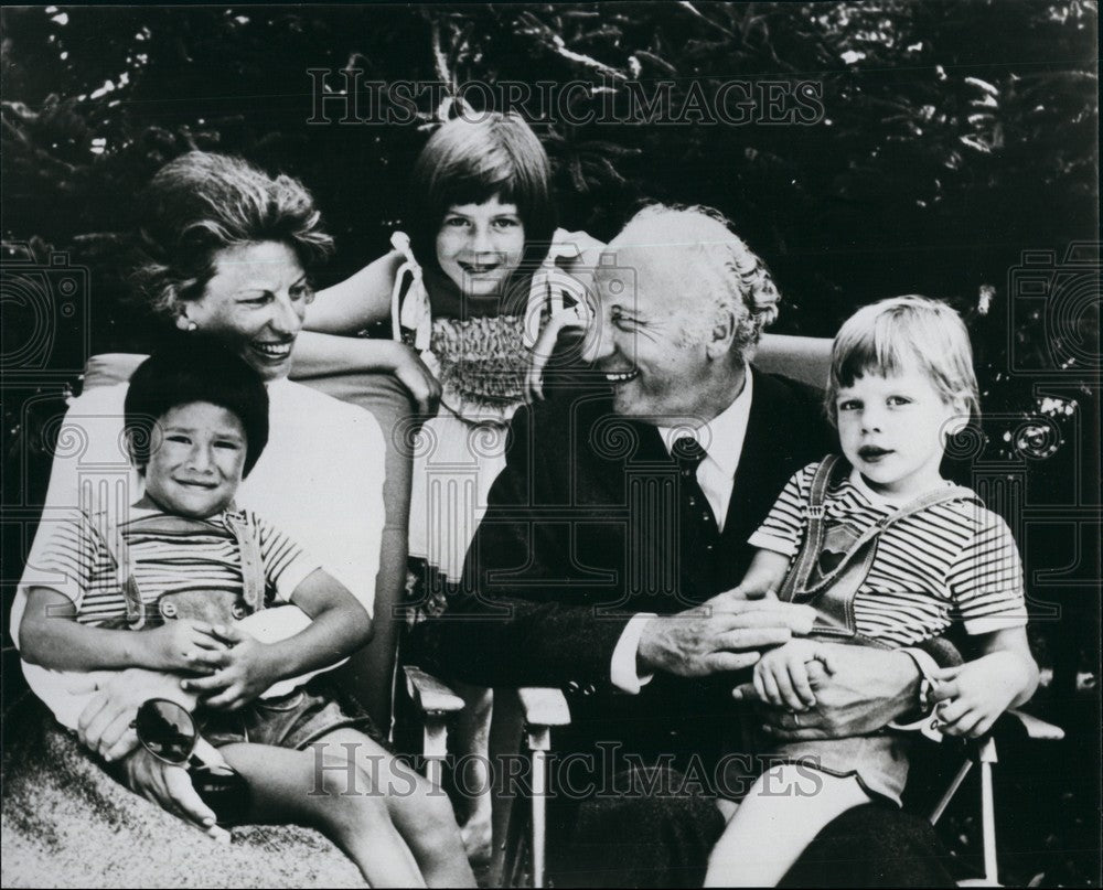 Press Photo Walter Scheel President Federal Republic Germany Family - Historic Images
