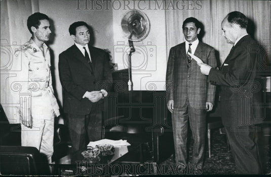 1969 Press Photo French Ambassador Guy George Presenting Credentials Colonel - Historic Images