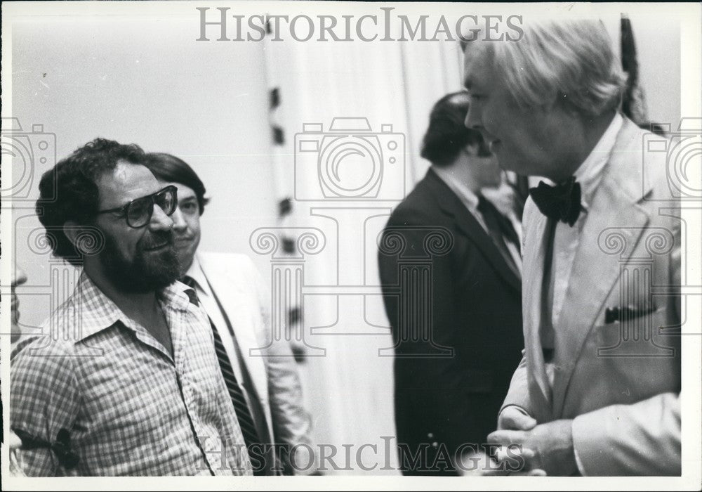 1979 Barry Freed & Senator Moynihan at US Senate Hearing - Historic Images