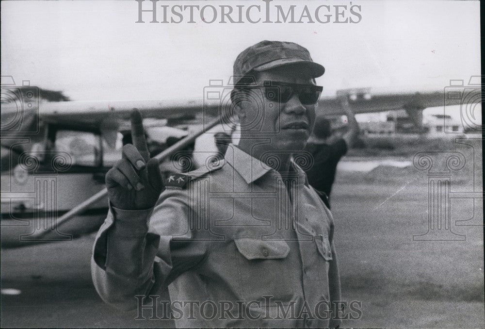Press Photo Neutralist General Amkha Scukhavong Plain Jars Conference Vientiane-Historic Images