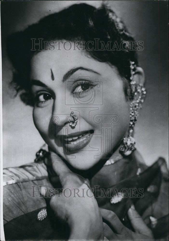 1956 Press Photo Indian Actress Shrimati Nirupa Roy - KSB75095-Historic Images