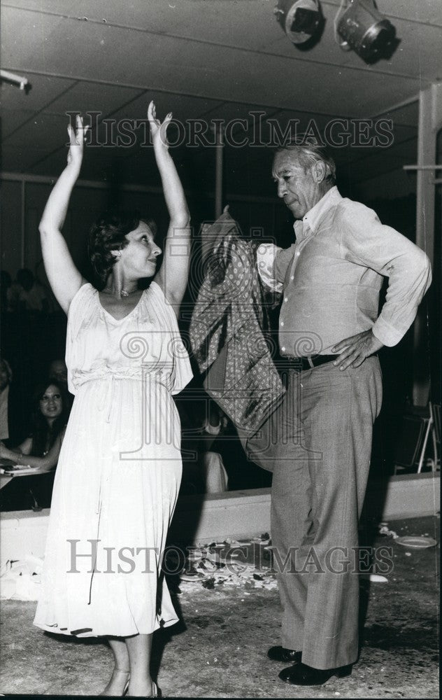 Press Photo Actor Antony Quinn In Greece Filming Onassis Film - KSB75147 - Historic Images