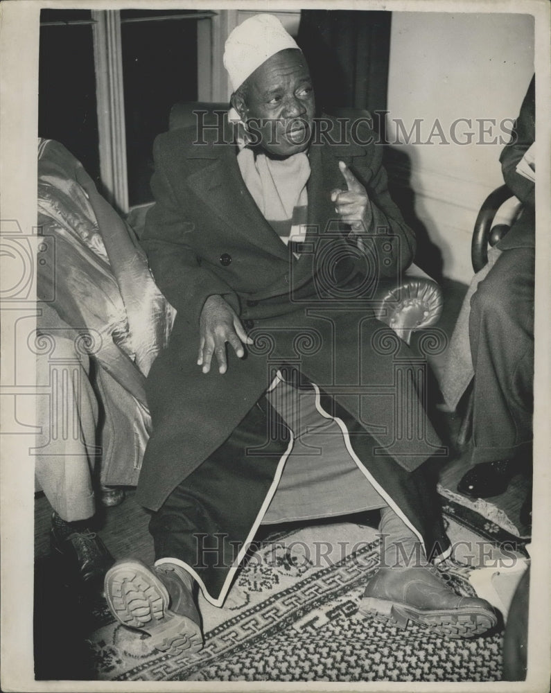 1953 Chief Magana Raises His Finger To Stress A Point-Historic Images
