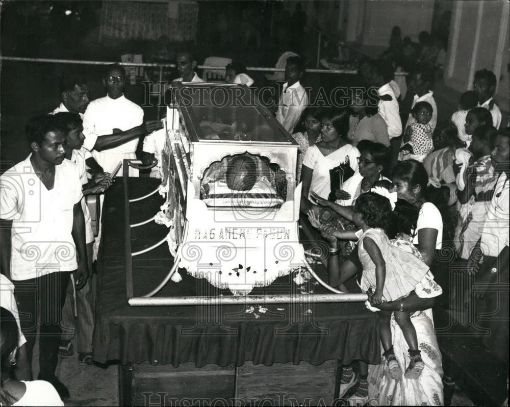 Exposition of St. Xavier Draws Thousands of Pilgrims-Historic Images