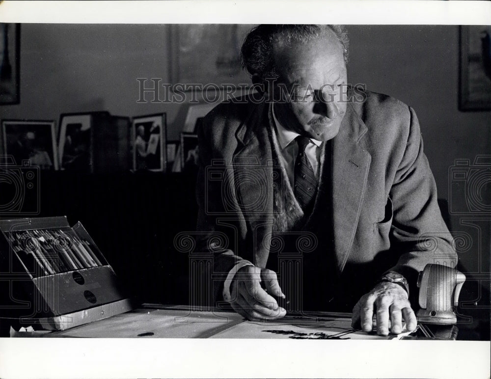 Press Photo Gordon Stent Blind Artist - Historic Images