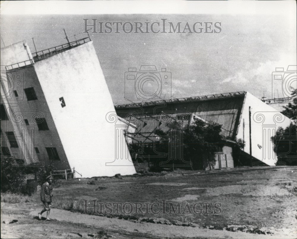 1964 Press Photo Disaster from the Japanese earthquake - Historic Images