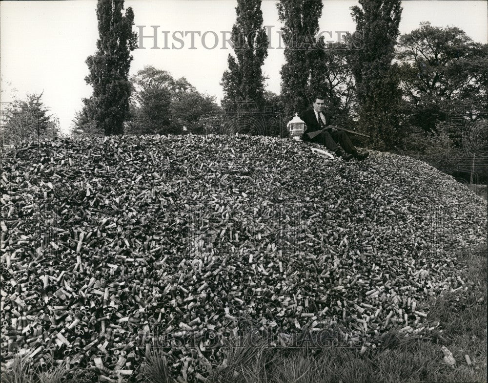1970 Press Photo Spent Cartidges, King's Lyan, Norfolk - Historic Images
