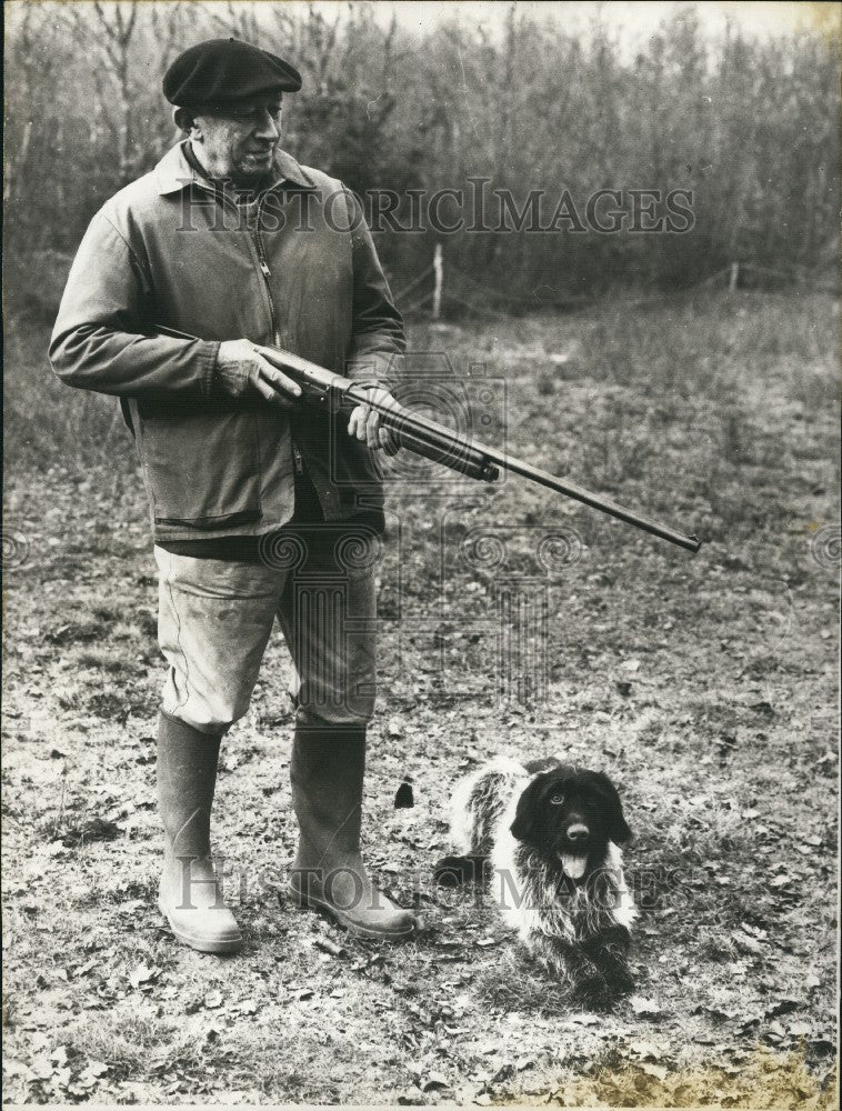 1973 Press Photo Oldest French Automatic Rifle Louis Le Roux - KSG06355-Historic Images