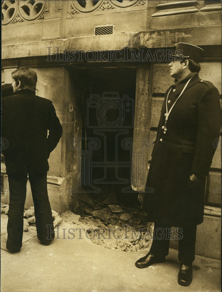 1973 Press Photo Damage from an Explosion at the Jewish Agency in Israel-Historic Images