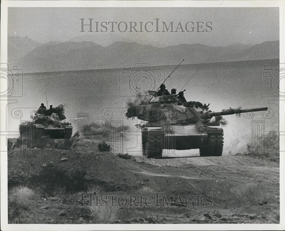 Press Photo Marine Amphibious Battalion, Mojave Desert - Historic Images