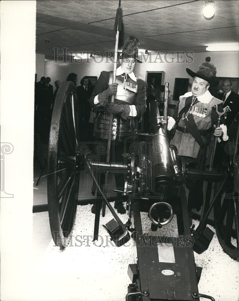 1973, Citizen Soldiers Exhibition, National Army Museum - KSG06769 - Historic Images