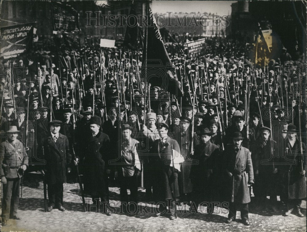 1967 50th Anniv. of Grt. Oct:Petrograd demonstration Palace square - Historic Images