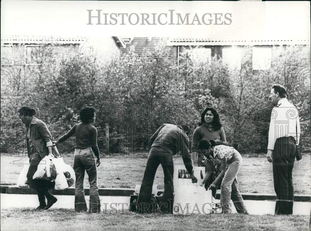 1977 Press Photo Dutch children held by terrorists in Holland - KSG11235 - Historic Images